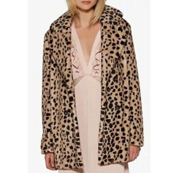 Avec Les Filles Jackets & Blazers - NWT Avec Les Filles Leapord coat size medium